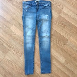 Hollister Low rise distressed Jeans